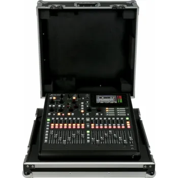 Behringer X32 Compact